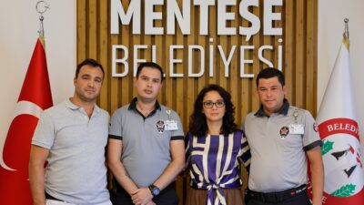 Menteşe’de bir iş yerinin önünde asılı Türk bayrağını ateşe verdiği