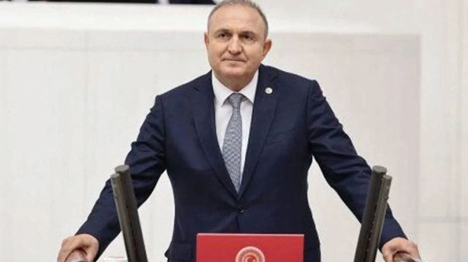 İYİ Parti Aydın Milletvekili Ömer Karakaş partisinden istifa etti. Bu