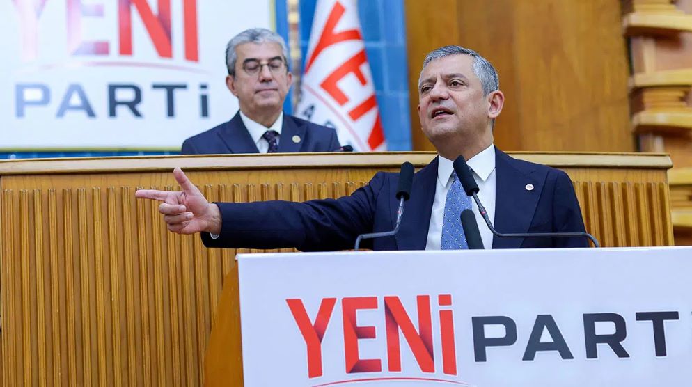Yeni Parti Genel Başkanı Özgür Özel, partisinin ilk grup toplantısında