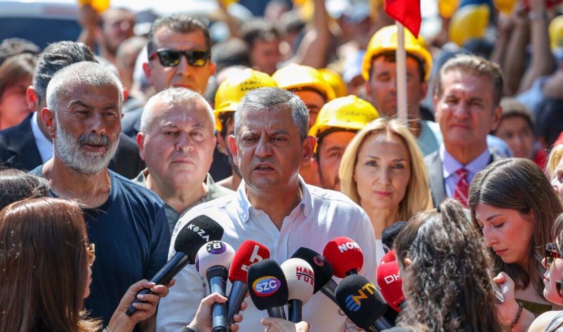 Doruk Madencilik ve Eti Gümüş işçileri, 16 gündür Bakanlık önünde