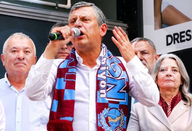 YENİ Parti Genel Başkanı Özgür Özel, partisinin kurulmasının ardından Karadeniz’deki