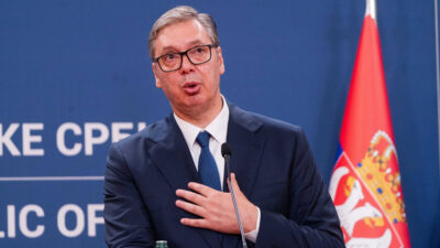 Sırbistan Cumhurbaşkanı Aleksandar Vucic istifa etti. Vucic, 25 Ekim'de yapılacak