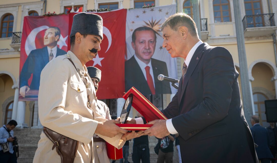 İzmir’in kurtuluşunun 104’üncü yıl dönümü