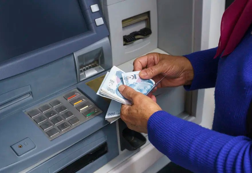 Milyonlarca SSK ve Bağ-Kur emeklisinin 2027 Ocak ayında alacağı zam
