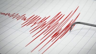 Antalya'nın Elmalı ilçesinde saat 11.19'da deprem meydana geldi. Kandilli Rasathanesi'nin