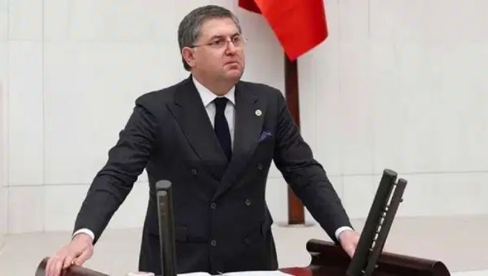 YENİ Parti Kocaeli Milletvekili Harun Özgür Yıldızlı’nın CHP’ye geçmek istediği