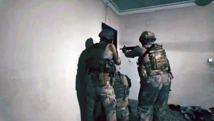 Jandarma ekiplerinin DEAŞ terör örgütüne yönelik 28 ilde düzenlediği eş