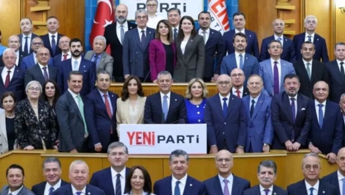 Üsküdar Belediyesi’nde başkanvekili seçiminin AKP-MHP adayının kazanmasının ardından YENİ Parti