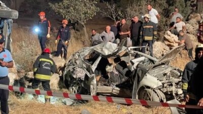 Son dakika haberi... Gaziantep'in Nurdağı ilçesinde yolcu otobüsü ile otomobilin