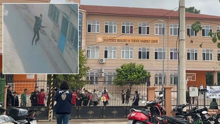 Okulda silahlı saldırı sonrası ilk ders! Öğrenciler yeniden sınıflarda Manisa’nın Turgutlu ilçesinde 22 Eylül’de öğrencilerin okula geldiği sokakta av