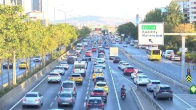 İstanbul’da 2026-2027 eğitim öğretim yılının başlamasıyla birlikte sabah saatlerinde trafik