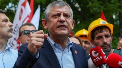 YENİ Parti Genel Başkanı Özgür Özel, cep telefonu fiyatları üzerinden