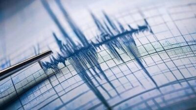 Adana'nın Saimbeyli ilçesinde saat 04.02'de 5,0 büyüklüğünde deprem meydana geldi.