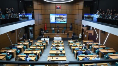 İstanbul Üsküdar Belediyesi'nde başkan vekilinin belirlenmesi için bugün belediye meclisinde