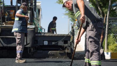 MERKEZ MAHALLELERDE VE BAĞLICA’DA KALDIRIM VE ASFALT  ÇALIŞMALARI SON