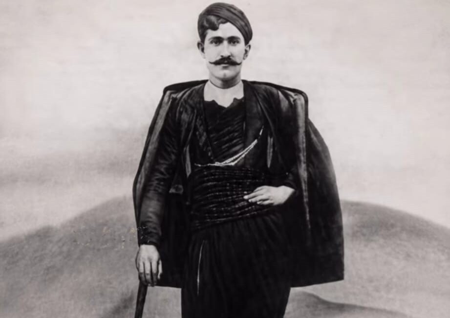 Cafer Efe, kaynaklara göre 1880’lerin sonu veya 1890’ların başında Girit’in
