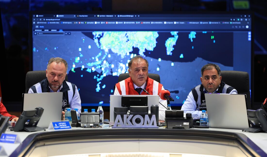 İBB BAŞKANVEKİLİ ASLAN: “MECBUR KALMADIKÇA DIŞARI ÇIKMAYIN” AKOM’DAN İSTANBULLULARA “TURUNCU KOD”