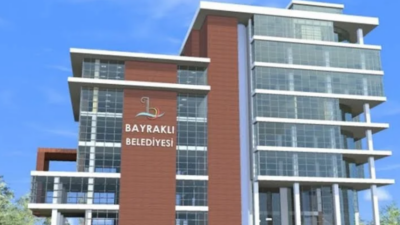 Bayraklı Belediyesi'me yönelik operasyonda 48 kişi hakkında gözaltı kararı verildi,