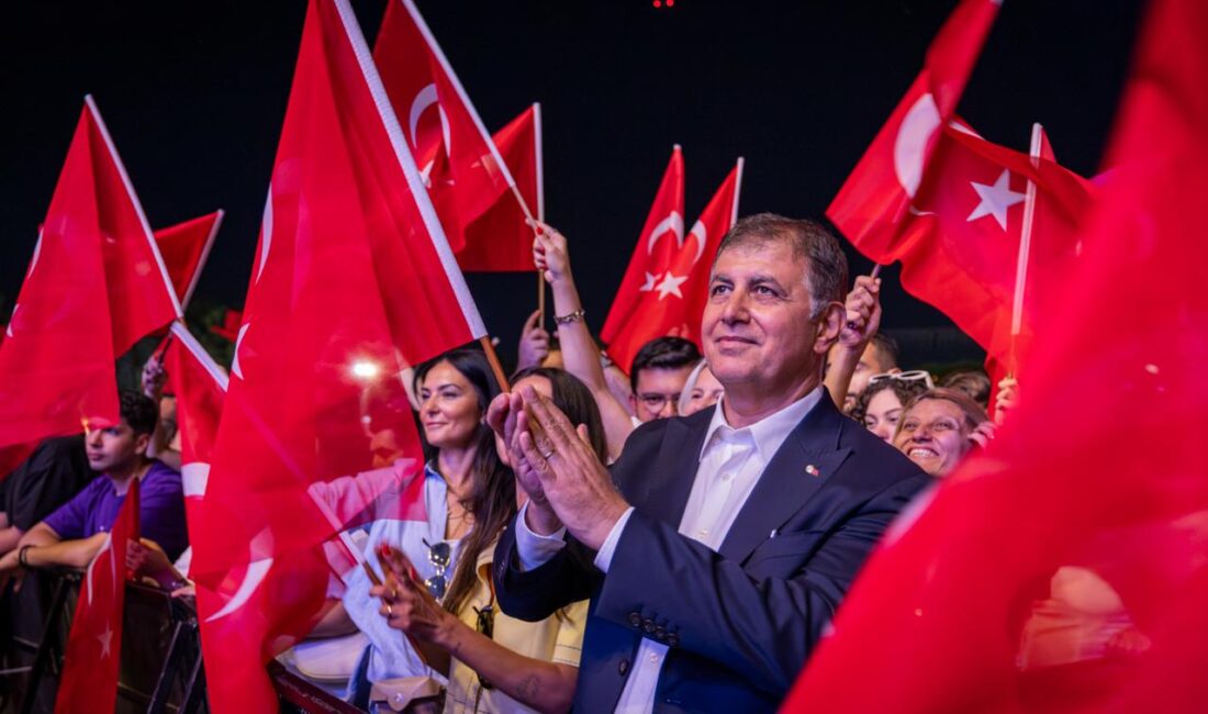 Başkan Tugay’dan 29 Ekim mesajı: “Cumhuriyet’i milletçe yaşatacağız” İzmir Büyükşehir Belediye Başkanı Dr. Cemil Tugay, 29 Ekim Cumhuriyet