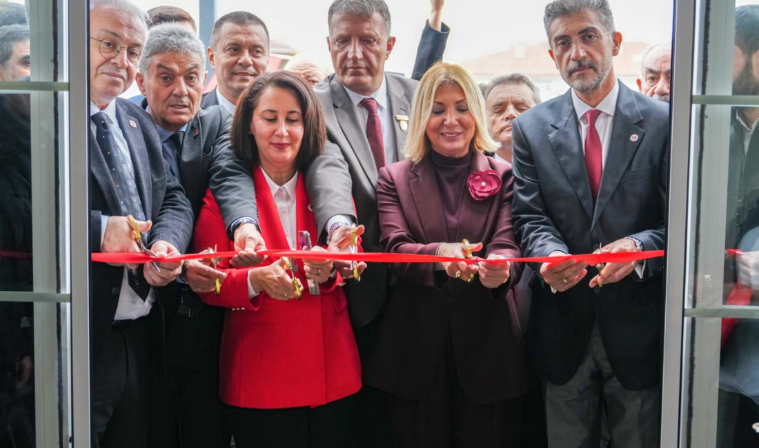 ETİMESGUT’UN İKİNCİ KENT LOKANTASI GAZİLER KENT LOKANTASI HİZMETE AÇILDI Etimesgut Belediyesi, sosyal belediyecilik anlayışı doğrultusunda hayata geçirdiği projelere bir