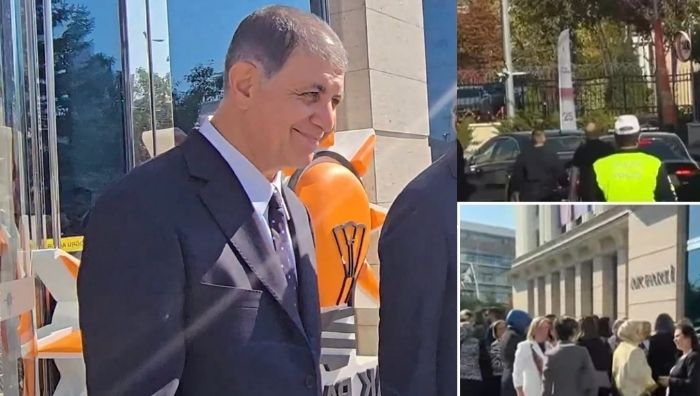 Cemil Tugay’dan AK Parti önünde ilk sözler: ‘İzmir’i güzel şeyler bekliyor’ AK Parti Genel Merkez binası önünde basın mensuplarına kısa bir