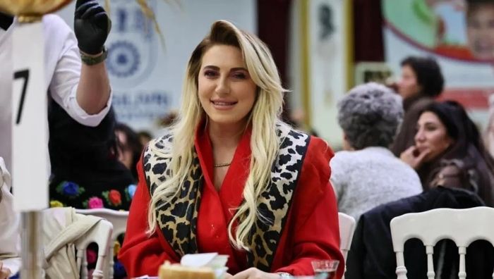 İBB ve Silivri Meclis Üyesi Ebru Akgün Pekel CHP’den istifa etti İstanbul Büyükşehir Belediye (İBB) ve Silivri Belediye Meclis Üyesi Ebru