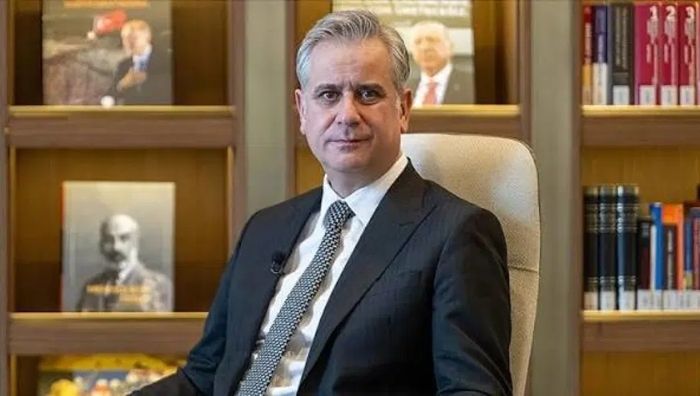 Hasan Basri Yalçın duyurdu: AK Parti’ye katılacak yeni başkan kim? AK Parti Genel Başkan Yardımcısı Hasan Basri Yalçın, bir büyükşehir