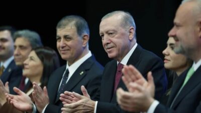İzmir Büyükşehir Belediye Başkanı Cemil Tugay, Yeni Asır’a verdiği röportajda