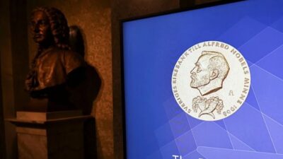 2026 Nobel Ekonomi Ödülü, Amerikalı ekonomistler Robert E. Hall ve