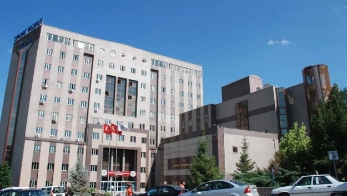 Etimesgut Belediyesi’ne 2. dalga operasyon! Başkan yardımcıları gözaltında Ankara’da CHP’li Etimesgut Belediyesi’ne yönelik yürütülen soruşturma kapsamında ikinci operasyon