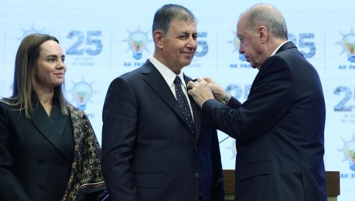 Körfez’in altından geçip İzmir’i birleştirecek! Yeni raylı sistem projesi gündemde İzmir Büyükşehir Belediye Başkanı Cemil Tugay’ın, AK Parti’ye katılmasının ardından
