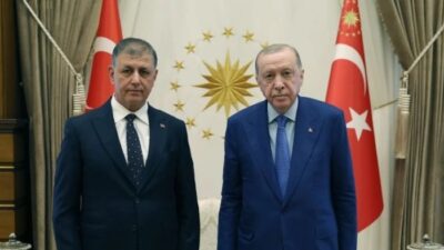 Cumhurbaşkanı Recep Tayyip Erdoğan, İzmir Büyükşehir Belediye Başkanı Cemil Tugay'ı