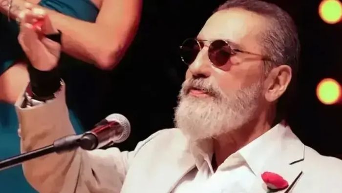 Ünlü Şarkıcı Soner Olgun hayatını kaybetti Türk müziğinin sevilen isimlerinden Soner Olgun, uzun süredir mücadele ettiği