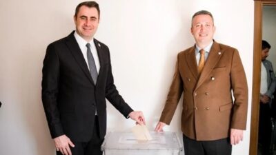 YENİ Parti İzmir İl Başkanlığı için gerçekleştirilen ön seçimde mevcut