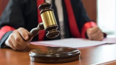 Maaş alacaklarını tahsil edemediği gerekçesiyle çalıştığı boya fabrikasından istifa eden