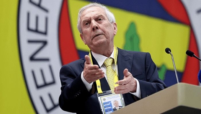 Aziz Yıldırım’dan İsmail Kartal açıklaması: ‘Ben gidene kadar gidemez’ Fenerbahçe Başkanı Aziz Yıldırım, Olağan Yüksek Divan Kurulu Toplantısı’nda hem