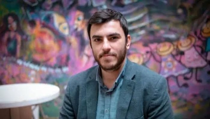 Gazeteci İsmail Arı tutuklandı BirGün muhabiri İsmail Arı, eski RTÜK Başkanı Ebubekir Şahin’in şikâyeti