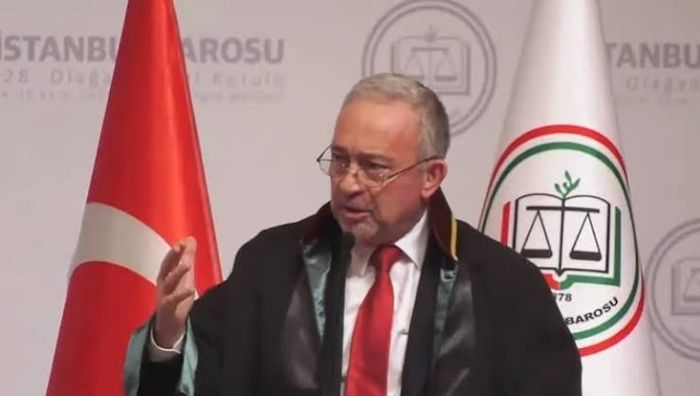 İstanbul Barosu seçiminde kazanan belli oldu: Kocasakal başkan seçildi İstanbul Barosu’nun 128. Olağan Genel Kurulu’nda yapılan seçimde Cumhuriyetçi Güç