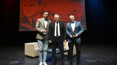 Antalya Muratpaşa Belediye Başkanı Ümit Uysal, Cumhuriyet’in ilanının 103’üncü yıl