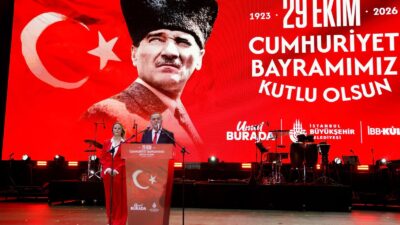 CUMHURİYETİMİZİN 103. YIL DÖNÜMÜ YENİKAPI’DA BİRLİK VE COŞKUYLA KUTLANDI İBB BAŞKANVEKİLİ