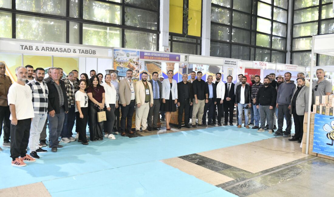 ANKARA BÜYÜKŞEHİR BELEDİYESİ “TÜRKİYE ARICILIK FUARI”NA EV SAHİPLİĞİ YAPIYOR Ankara Büyükşehir Belediyesi, Türkiye’nin arıcılık sektöründe etkin rol oynayan paydaşlarını
