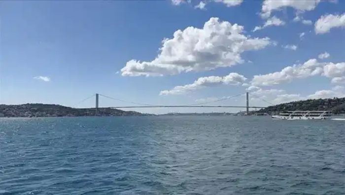 İstanbul Boğazı’nda gemi trafiği askıya alındı Rusya açıklarında insansız hava aracı (İHA) saldırısına uğrayan Palau bayraklı