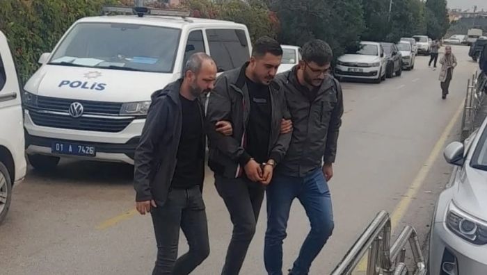 MİT ve polisten Bayğaralar operasyonu: Firari şüpheli yakalandı Adana'da Bayğaralar suç örgütü dosyası kapsamında aranan H.Ö., Milli İstihbarat