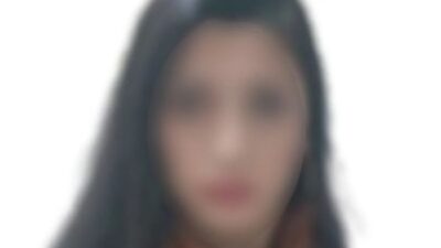 İstanbul Beyoğlu'nda polis arması bulunan kıyafetle dans ederek video çeken