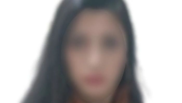 İstiklal Caddesi’nde sahte polis alarmı! 21 yaşındaki kadın yakalandı İstanbul Beyoğlu'nda polis arması bulunan kıyafetle dans ederek video çeken