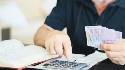 Emekliye ocak zammının ardından ikinci artış mı geliyor? İşte masadaki plan Emekli maaşlarına yönelik yeni düzenleme hazırlığında iki aşamalı bir model