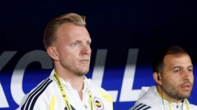 Son dakika haberi... Fenerbahçe, Dirk Kuyt'ın yeni teknik direktör belirlenene