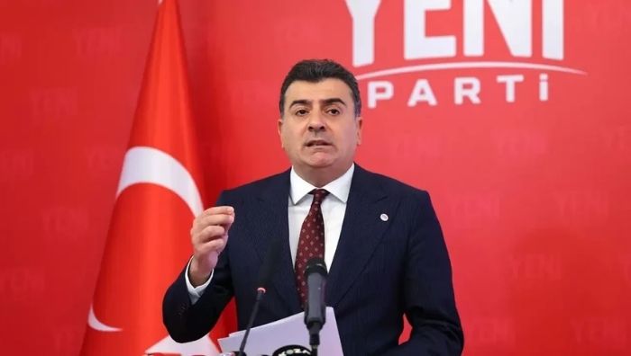 YENİ Parti’nin kurultay tarihi belli oldu YENİ Parti Sözcüsü Zeynel Emre, partisinin kurultayının 14-15 Kasım tarihlerinde
