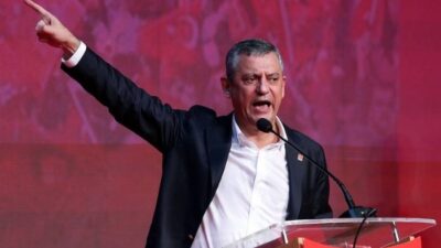 YENİ Parti Genel Başkanı Özgür Özel, Cumhurbaşkanı Recep Tayyip Erdoğan’ın